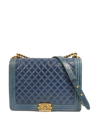 CHANEL Pre-Owned Boy Chanel shoulder bag - Blue
