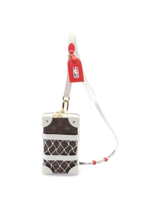 Louis Vuitton Pre-Owned x NBA 2020 Monogram phone box bag - Brown