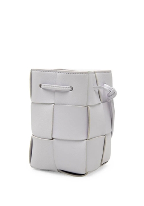 Bottega Veneta Pre-Owned 2012-2026 Mini Nappa Maxi Intrecciato Cassette bucket bag - White