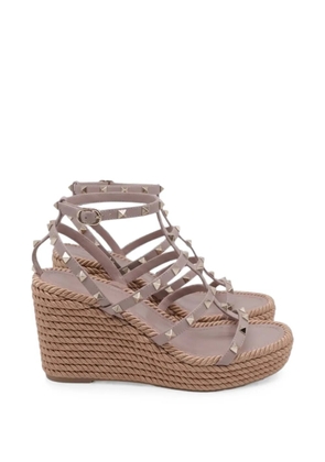 Valentino Garavani Pre-Owned Rockstud Torchon espadrille wedge sandals - Neutrals