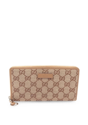 Gucci Pre-Owned 2010s GG Supreme zip-around wallet - Neutrals