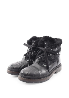 CHANEL Pre-Owned 1986-1988 Coco Mark tweed combat boots - Black