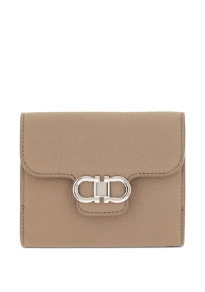 Ferragamo Gancini compact wallet - Neutrals