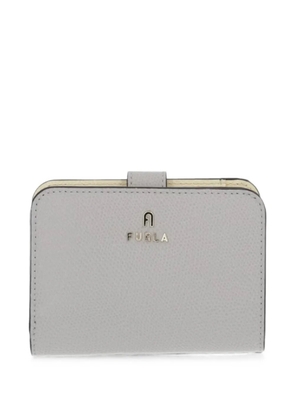 Furla logo-plaque pebbled-leather wallet - Grey