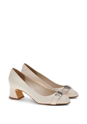 Ferragamo ornament-detail leather pumps - Neutrals