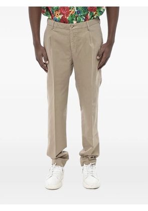 Incotex pleated tapered trousers - Neutrals