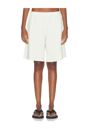 Beyond Yoga Fade Out High-rise Bermuda Short in Ivory. Size S. Also in L.