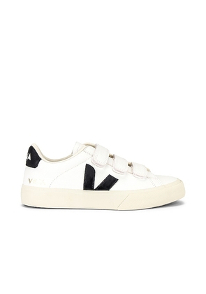 Veja Recife Sneaker in White. Size 36. Also in 37, 38, 39, 40, 41, 35.