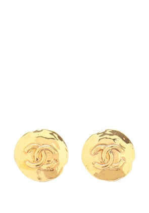 CHANEL Pre-Owned 1993 CC Gold Plated Round Clip on Earrings costume earrings