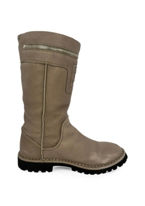 CHANEL Pre-Owned CC embossed motorcycle boots - Neutrals