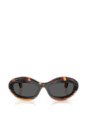 Alain Mikli cat-eye-frame sunglasses - Brown
