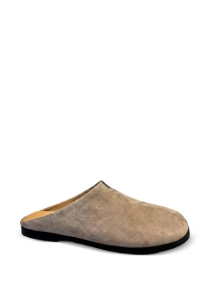 SERGIO MORETTI FIRENZE suede slip-on flat mules - Neutrals