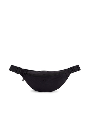 NikeSKIMS Fanny Pack in Obsidian - Black. Size all.