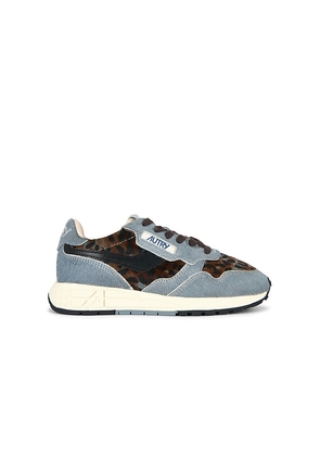 Autry Reelwind Low Sneaker in Grey. Size 35. Also in 36, 37, 38, 39, 40, 41.