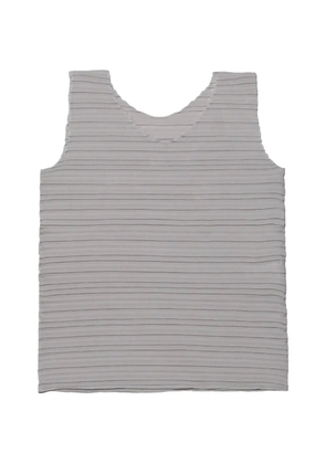 Issey Miyake horizontal-pleated top - Grey
