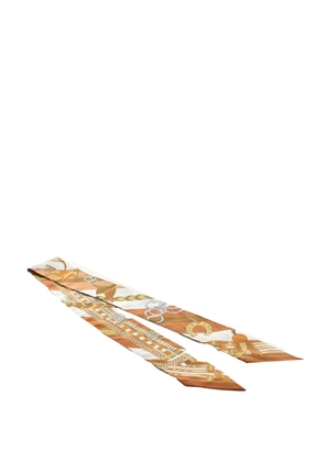 Hermès Pre-Owned 2010-2026 Brides Et Gris Gris Silk Twilly Scarf scarves - Brown