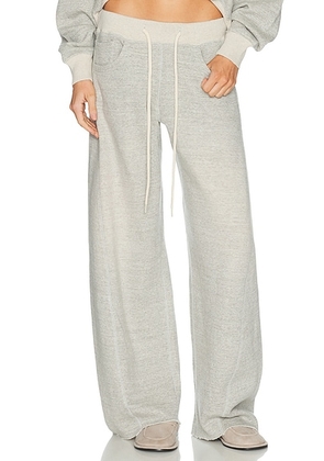 R13 Relaxed Darted Sweatpant in Heather Grey & Oatmeal - Grey. Size L (also in S, M).