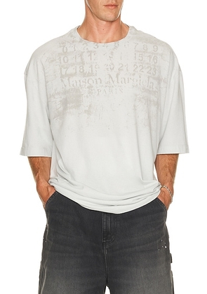 Maison Margiela Oversized T-Shirt in Ice - Blue. Size XL/1X (also in S, L).