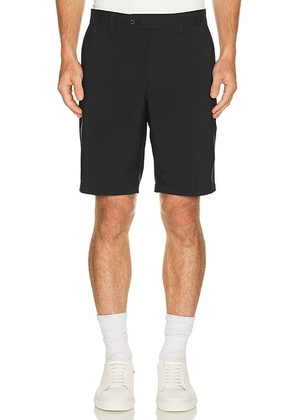J.Lindeberg Mitch Shorts in Black - Black. Size 36 (also in 30, 32, 34).