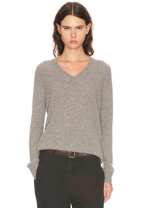 The Row Phora Cashmere Sweater in Light Grey Melange - Grey. Size M (also in L).