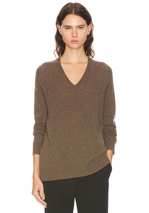 The Row Phora Cashmere Sweater in Grey Taupe - Grey. Size S (also in XS, L).