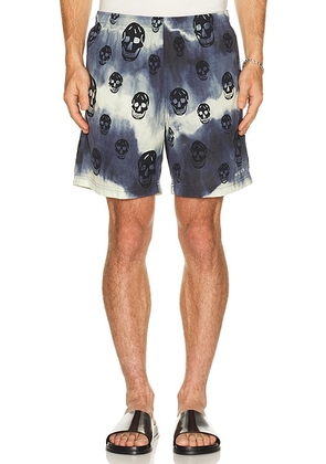 McQueen SW Tie-Dye Skull in Navy & Black - Blue. Size M (also in L).