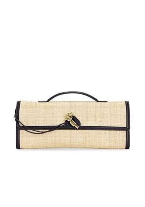 Bottega Veneta Andiamo Clutch in Natural Shade  Midnight  & Muse Brass - Beige. Size all.