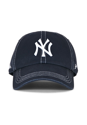 Sporty & Rich x Yankees Contrast Hat in Dark Navy in Dark Navy & White - Navy. Size all.