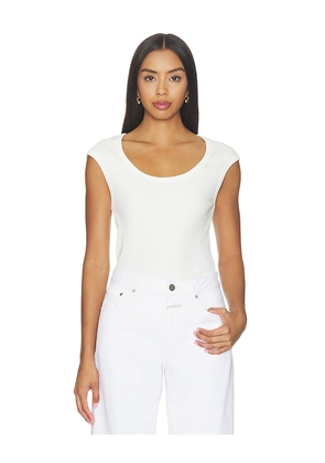 CLOSED Cap Sleeve T-shirt in Ivory. Size XXS. Also in XS, S, M, XL.