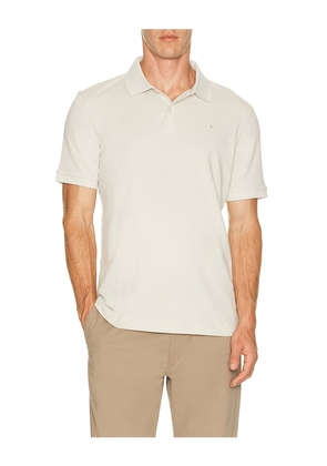 J.Lindeberg Verse Polo in Cream. Size S. Also in M, L, XL/1X.