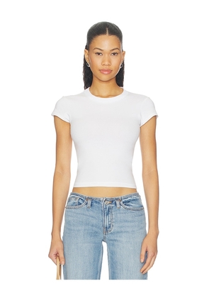 Good American The Cap Sleeve Tee in White. Size XS. Also in S, M, L, XL.