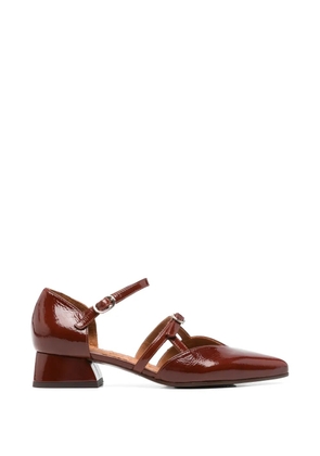 Chie Mihara buckle-fastening pointed-toe loafers - Brown