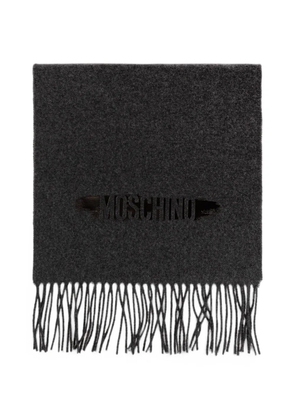 Moschino logo-print fringed scarf - Grey