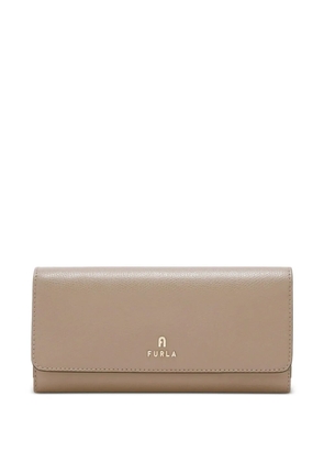 Furla logo-plaque grained-leather wallet - Brown