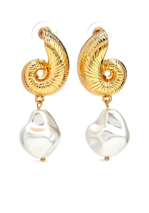 Kenneth Jay Lane Seashell Pearl earrings - Gold
