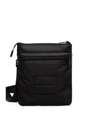 Armani Exchange logo-patch zip-fastening messenger bag - Black