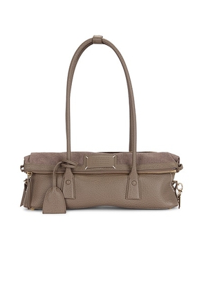 Maison Margiela 5AC East West Shoulder Bag in Taupe - Taupe. Size all.