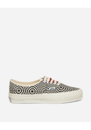 Premium Authentic 44 Sneakers Heritage Black