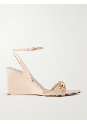 Gucci - Donna 80 Horsebit-embellished Patent-leather Wedge Sandals - Neutrals - IT36,IT37,IT37.5,IT38,IT38.5,IT39,IT39.5,IT40,IT41