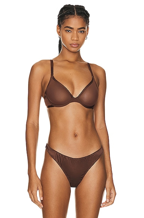 https://cdn-images.milanstyle.com/fit-in/630x900/filters:quality(100)/spree/images/attachments/013/316/869/original/cuup-the-plunge-bra-in-espresso-brown-size-36b-also-in-36c-38b-38d-fwrd-photo.jpg