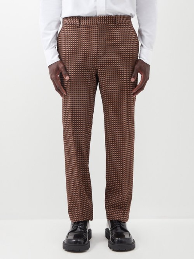 Buy Men Brown Carrot Fit Solid Flat Front Formal Trousers Online - 813287 |  Louis Philippe