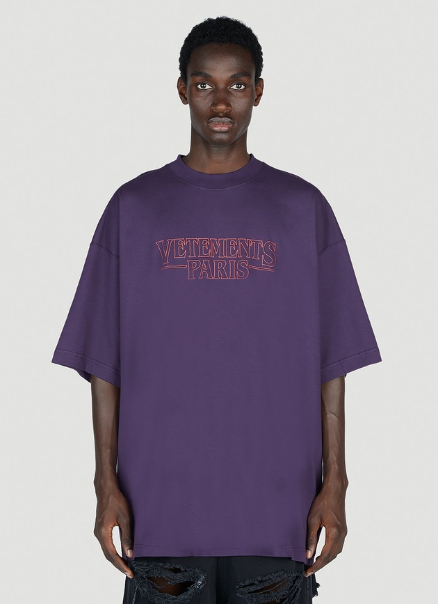 新品 VETEMENTS Paris Logo T-Shirt S Vetements Paris Logo T-Shirt Purple | The Webster